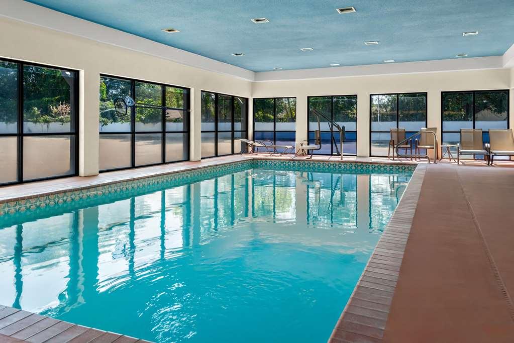 Quality Inn & Suites Lafayette Facilities photo